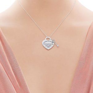 Please Return Heart Tag & Key Pendant Necklace